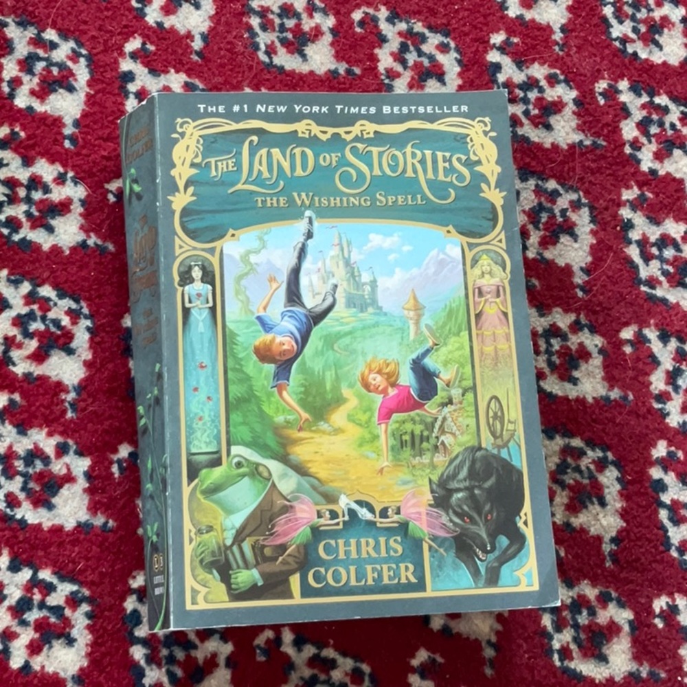 LAND OF STORIES BOOK 1 ☘️ THE WISHING SPELL BY CHRIS COLFER